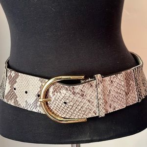 Micheal Kors Wide Leather Belt